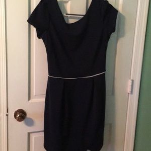 Navy camilyn Beth back scoop dress never worn!